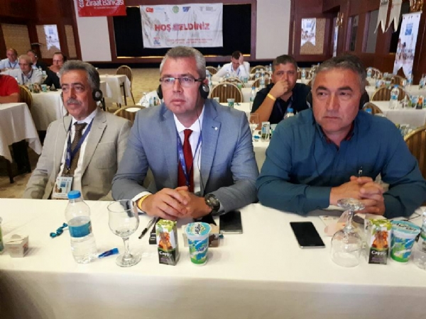Bakanmz Ali Dermenci Dnya Simmental- Fleckvieh Konferansnda